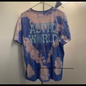 Astroworld concert T-shirt 💙